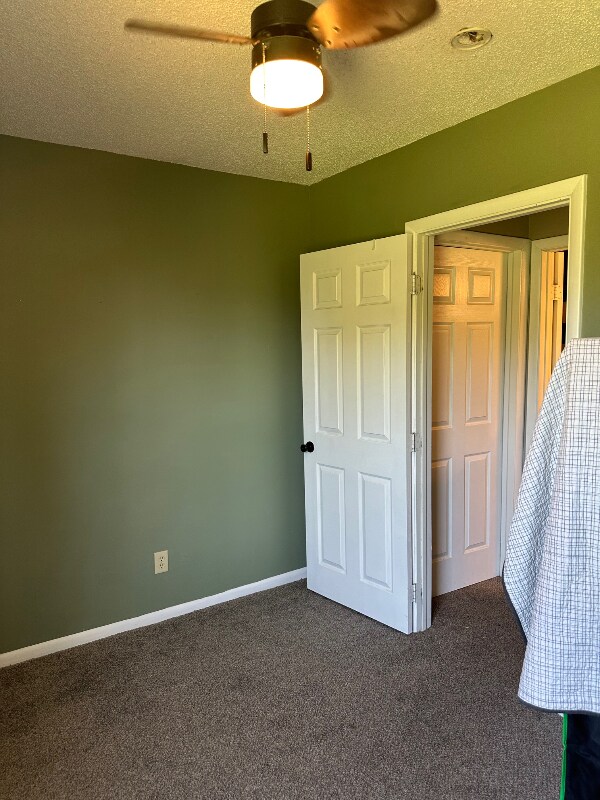 Foto del edificio - 2125 Quail Creek Dr