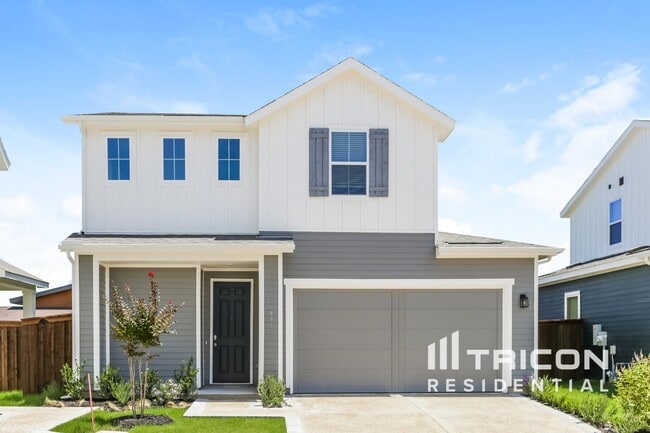 Building Photo - 839 Thorn Hill Dr