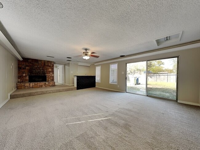 Building Photo - 614 Maydelle Ln