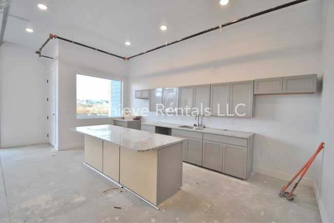 Building Photo - Westfield Lofts - Bay 1