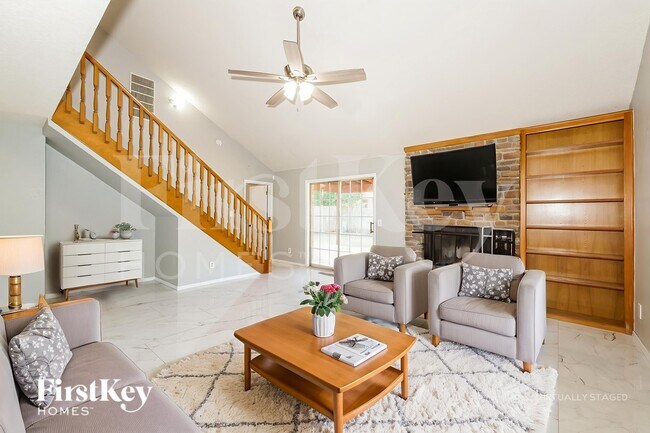 Foto del edificio - 1912 Dena Dr