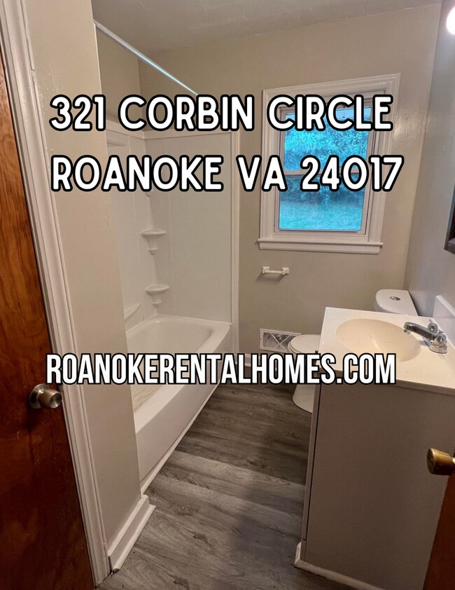 Foto del edificio - 321 Corbin Cir NW