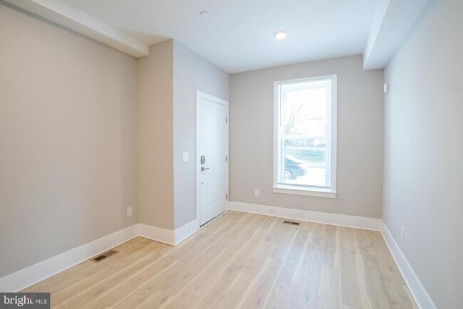 Foto del edificio - 720 N Preston St