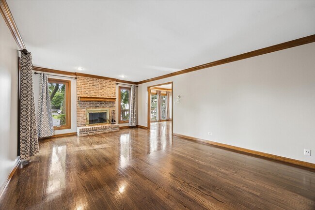 Foto del edificio - 5711 Fox Gate Ln