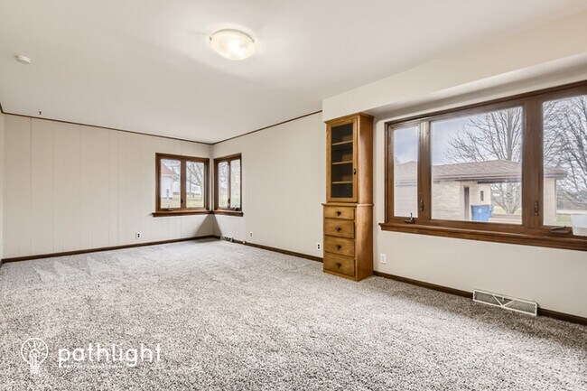 Building Photo - 1601 Barthelone Street, Crest Hill, IL, 60403