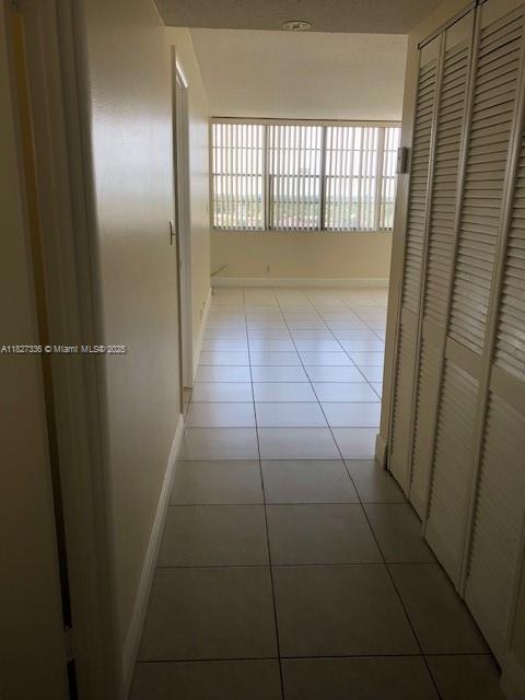 Foto del edificio - 2025 NE 164th St