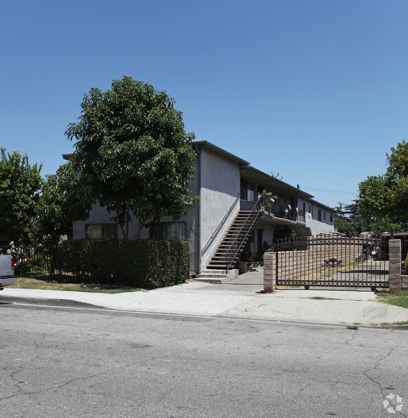 Primary Photo - 2810 Musgrove Ave