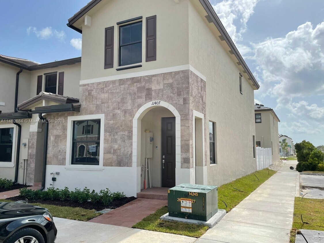 11407 W 34th Ct, Hialeah, FL 33018 House Rental in Hialeah, FL