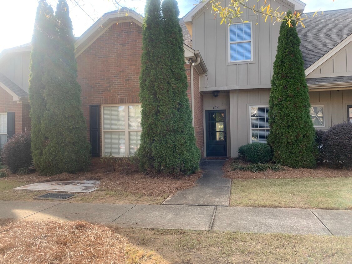 1630 Academy Dr, unit 105, Auburn - 1630 Academy Dr