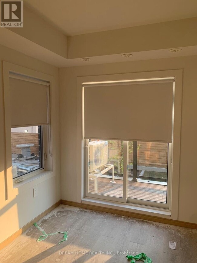 Building Photo - 3427 Sheppard Ave E