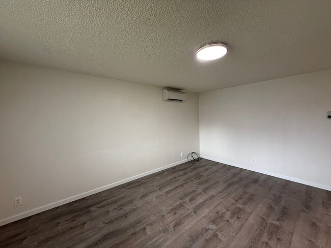 Foto del edificio - Thurston Charmer