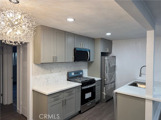 Foto del edificio - 754 N Shattuck Pl