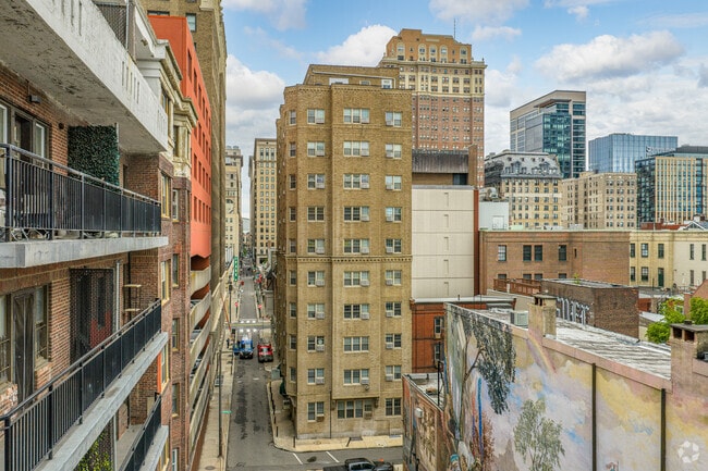 Building Photo - Juniper Place