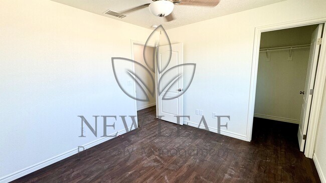 Foto del edificio - 4290 Smoke Tree Rd