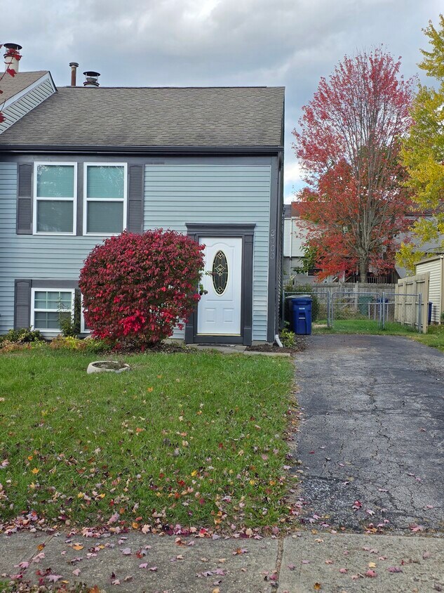 Foto principal - 3000 Essington Dr