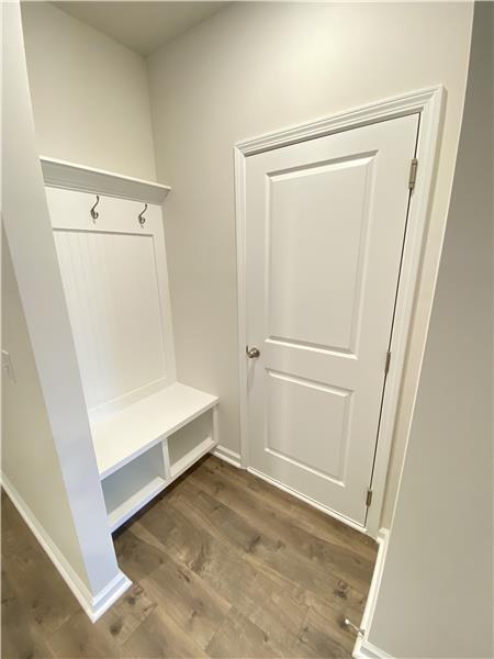 Building Photo - 180 Benelli Dr