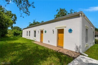 Building Photo - 3835 Lora St