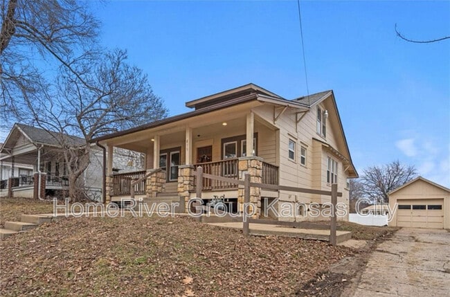 Building Photo - 815 S Crysler Ave