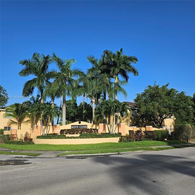Foto del edificio - 2815 SE 16th Ave