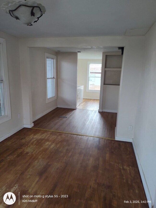 Foto del edificio - 236 Waverly Ave