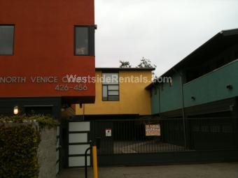 Primary Photo - 442 Venice Blvd