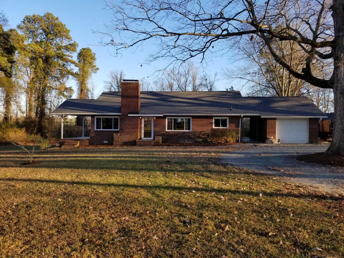 Exterior del hogar - 2227 Wildcat Creek Rd