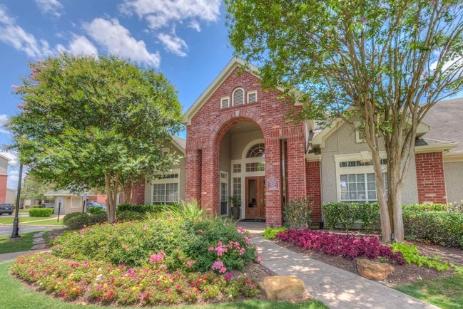 Building Photo - Gateway At College Station