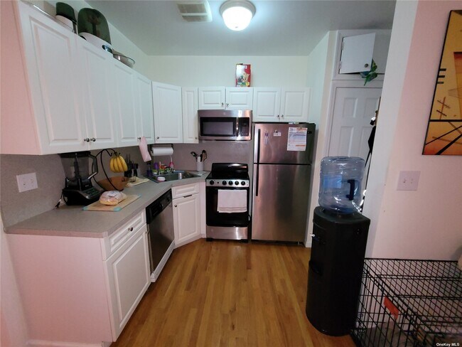 Foto del edificio - 43-07 42nd St