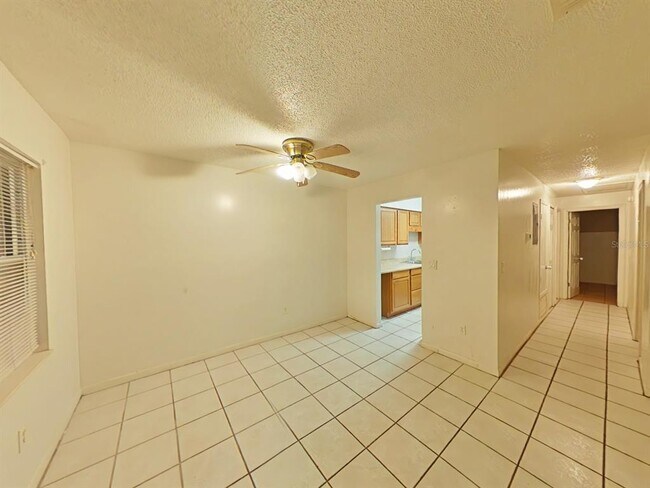 Foto del edificio - 6027 Woods St