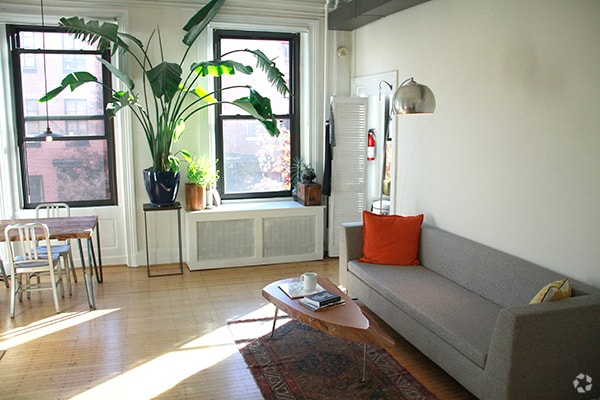 Building Photo - 20 E Eager St
