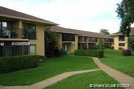 Foto principal - 5831 Washington St