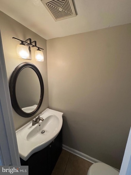 Building Photo - 9249 Byrd Dr