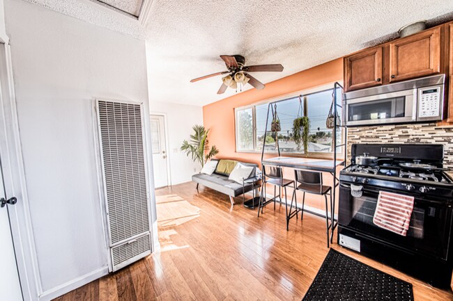 Foto del edificio - 1030 Fern St