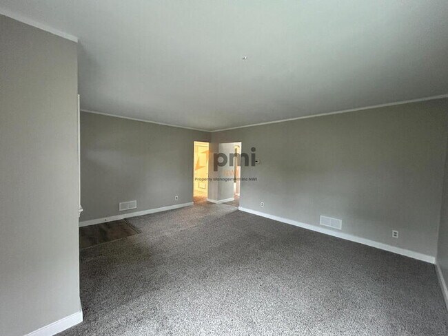 Foto del edificio - 616 Burton Ct