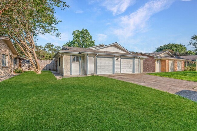Building Photo - 1522 Ramada Dr