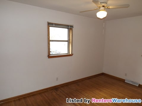 Building Photo - 517 W 74th St