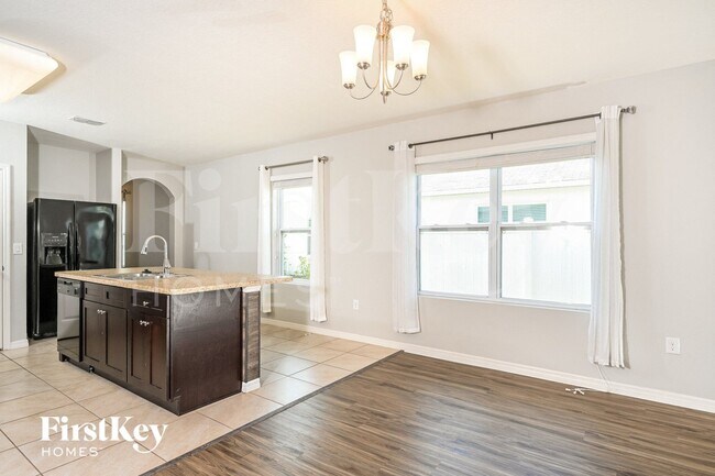 Foto del edificio - 2821 Taton Trace