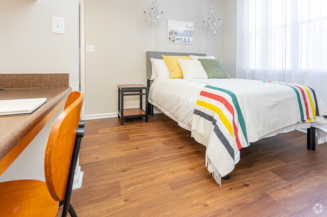 4BR, 4BA - 1,420SF - The Chelsea