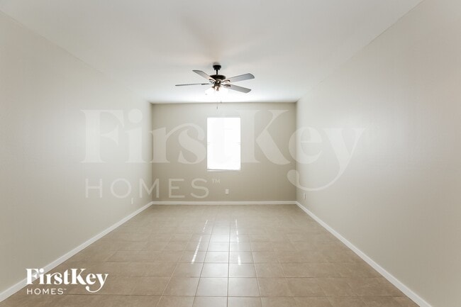 Building Photo - 30299 N Hummingbird Ln