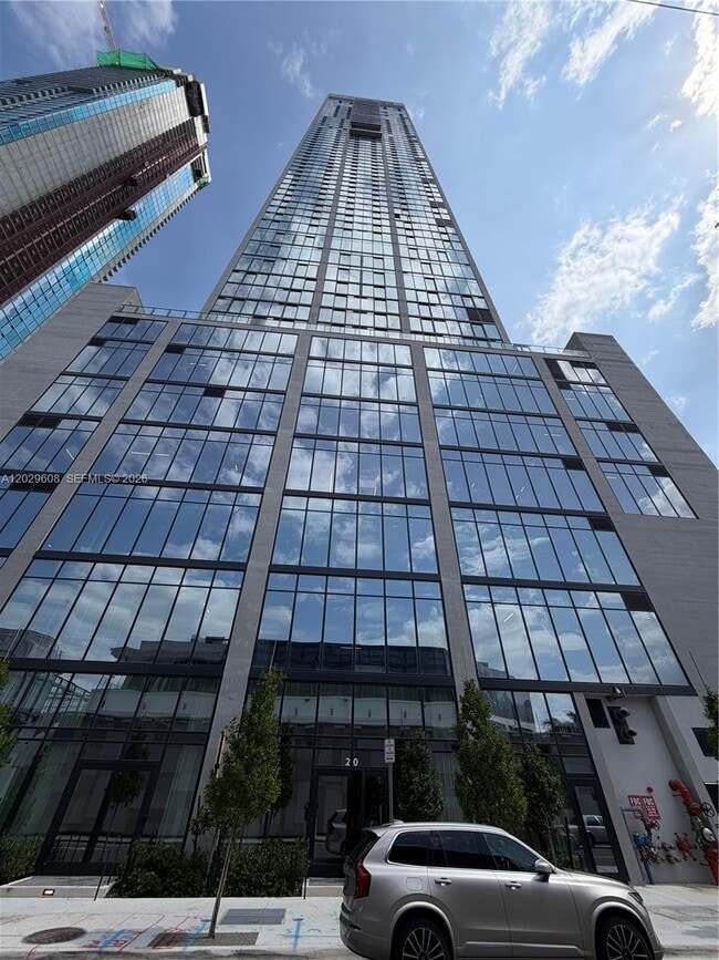 Foto del edificio - 20 NE 11th St