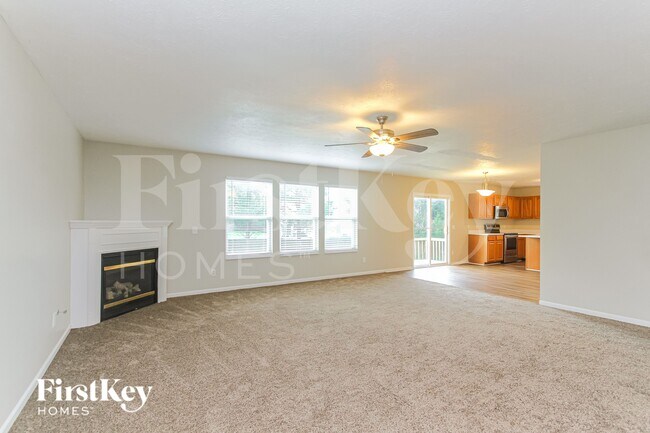 Building Photo - 6802 Harriet Dr