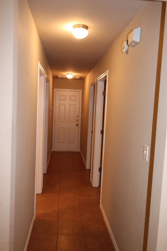 Building Photo - 5645 Autumn Trace