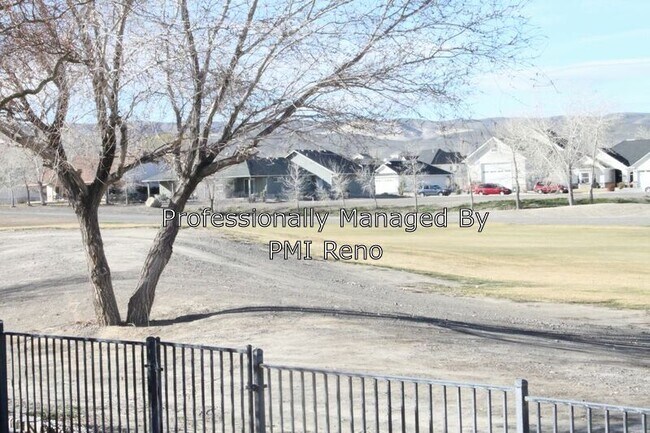 Building Photo - 576 Wedge Ln