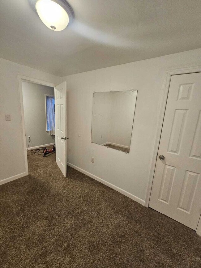 Foto del edificio - 219 N Lawrence St