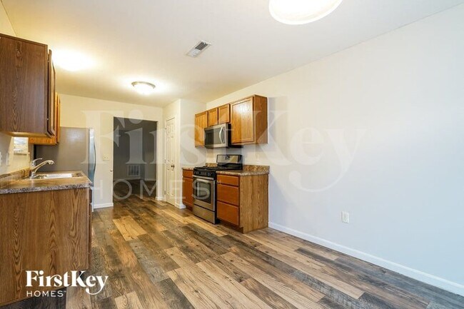 Foto del edificio - 2604 Tealwater Trail Dr
