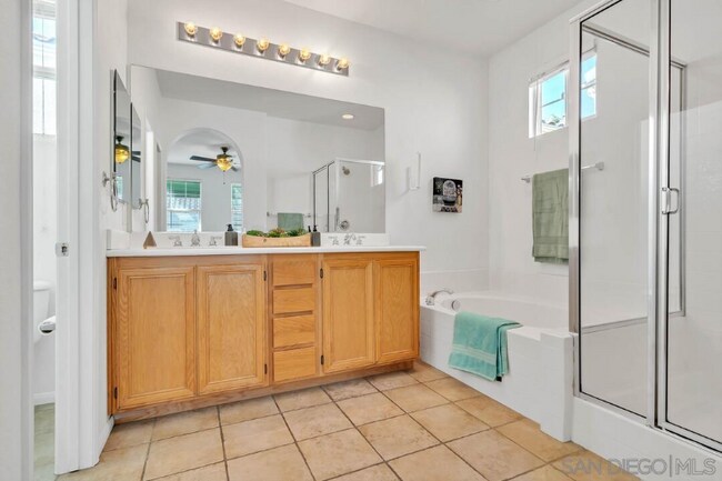 Foto del edificio - 916 Teatro Cir