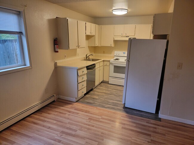 Building Photo - 8630 Molanary Drive