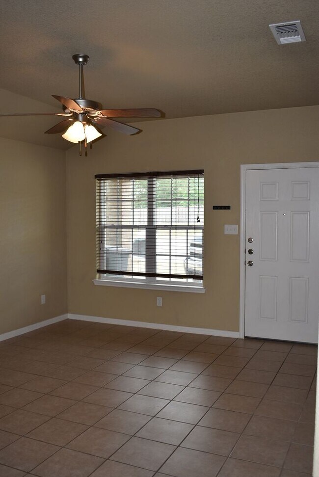 Foto del edificio - 2603 Cody Poe Rd