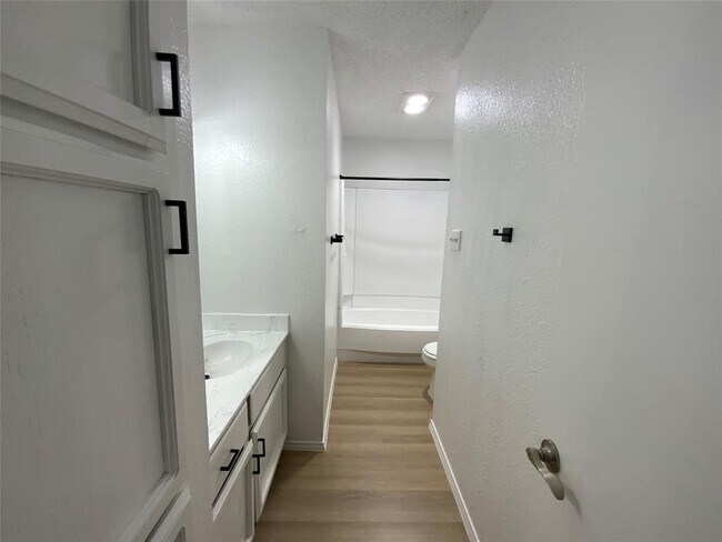 Foto del edificio - 11639 Argonne Forest Trail