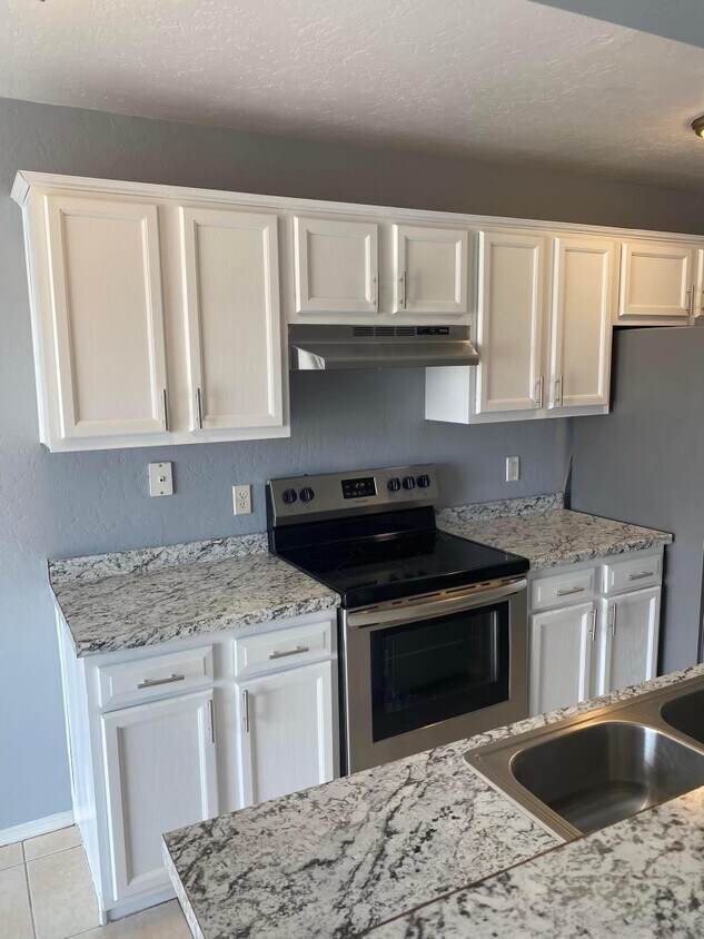 Foto principal - 15855 S Moon Valley Rd